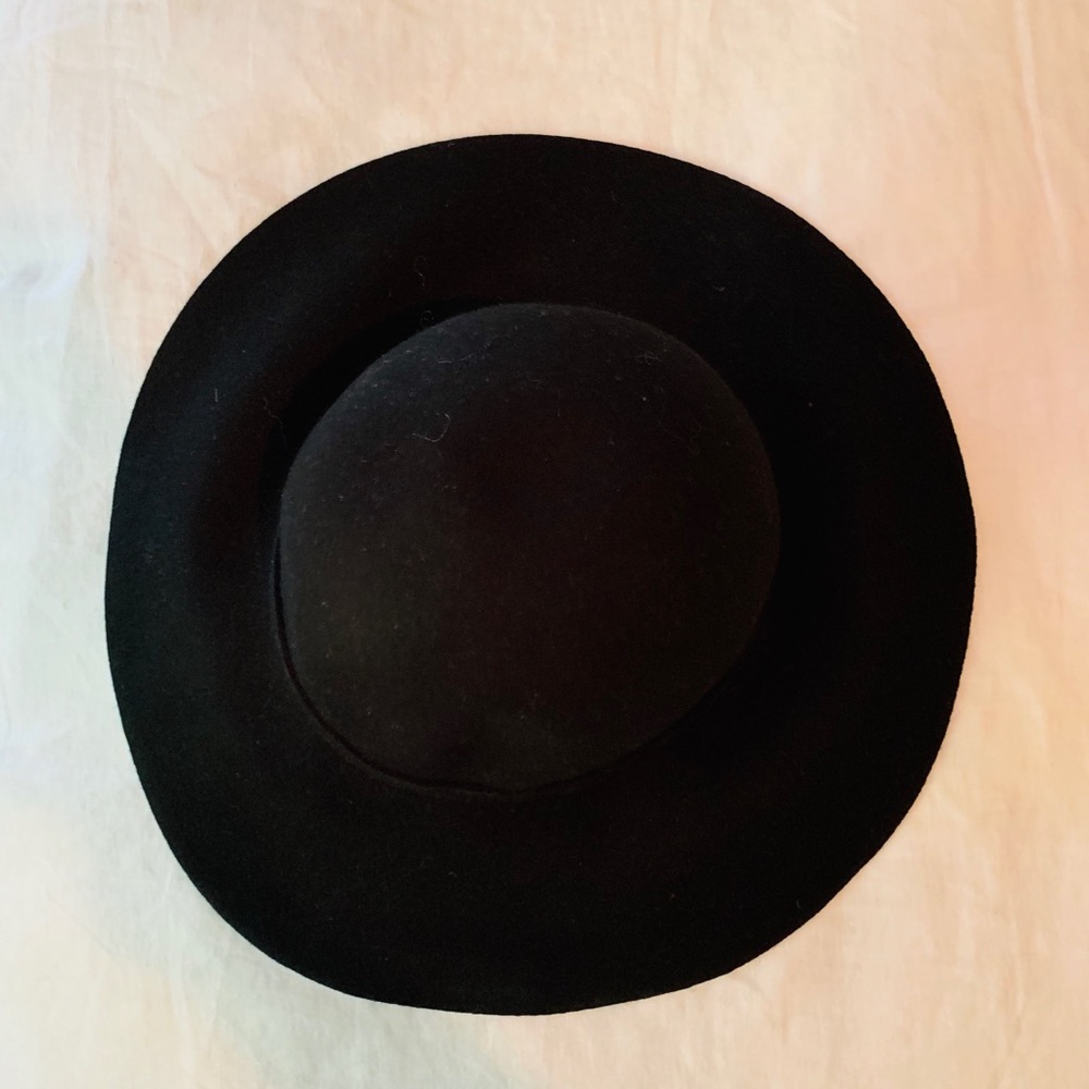 Saks Fifth Avenue Wool Hat